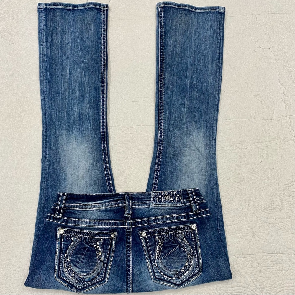 Like New MissMe Mid-Rise Boot Jeans Size 30